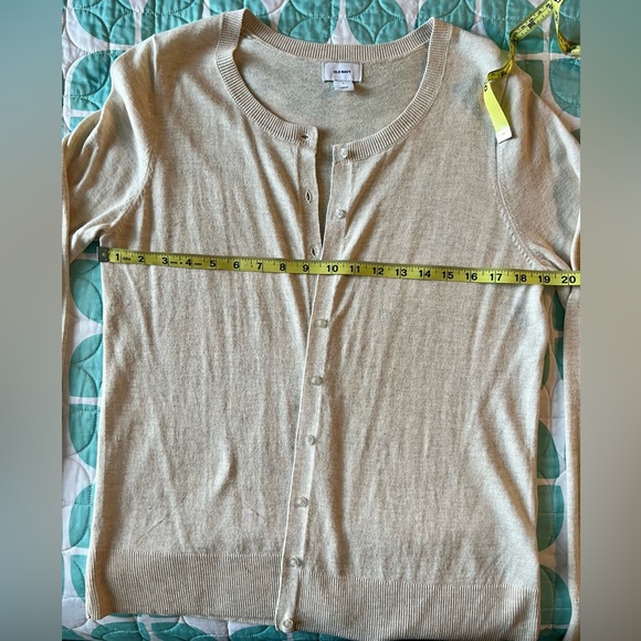 Tan Old Navy Cardigan - Picture 4 of 5